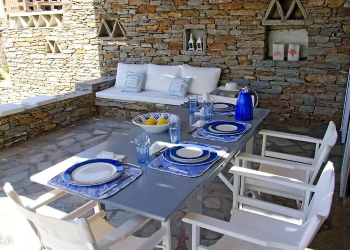 Fantastic Waterfront In Koundouros, Kea Feriehus *