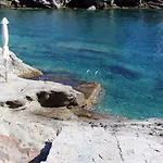Fantastic Waterfront In Koundouros, Kea Casa de Férias *