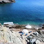 Fantastic Waterfront In Koundouros, Kea Ioulis