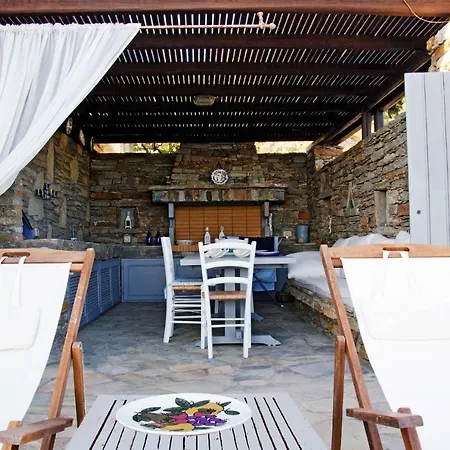 Fantastic Waterfront In Koundouros, Kea Holiday home