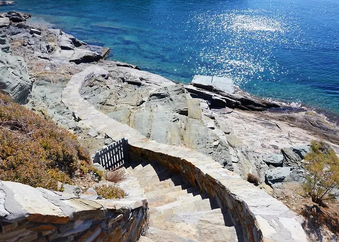 Fantastic Waterfront In Koundouros, Kea Ioulis